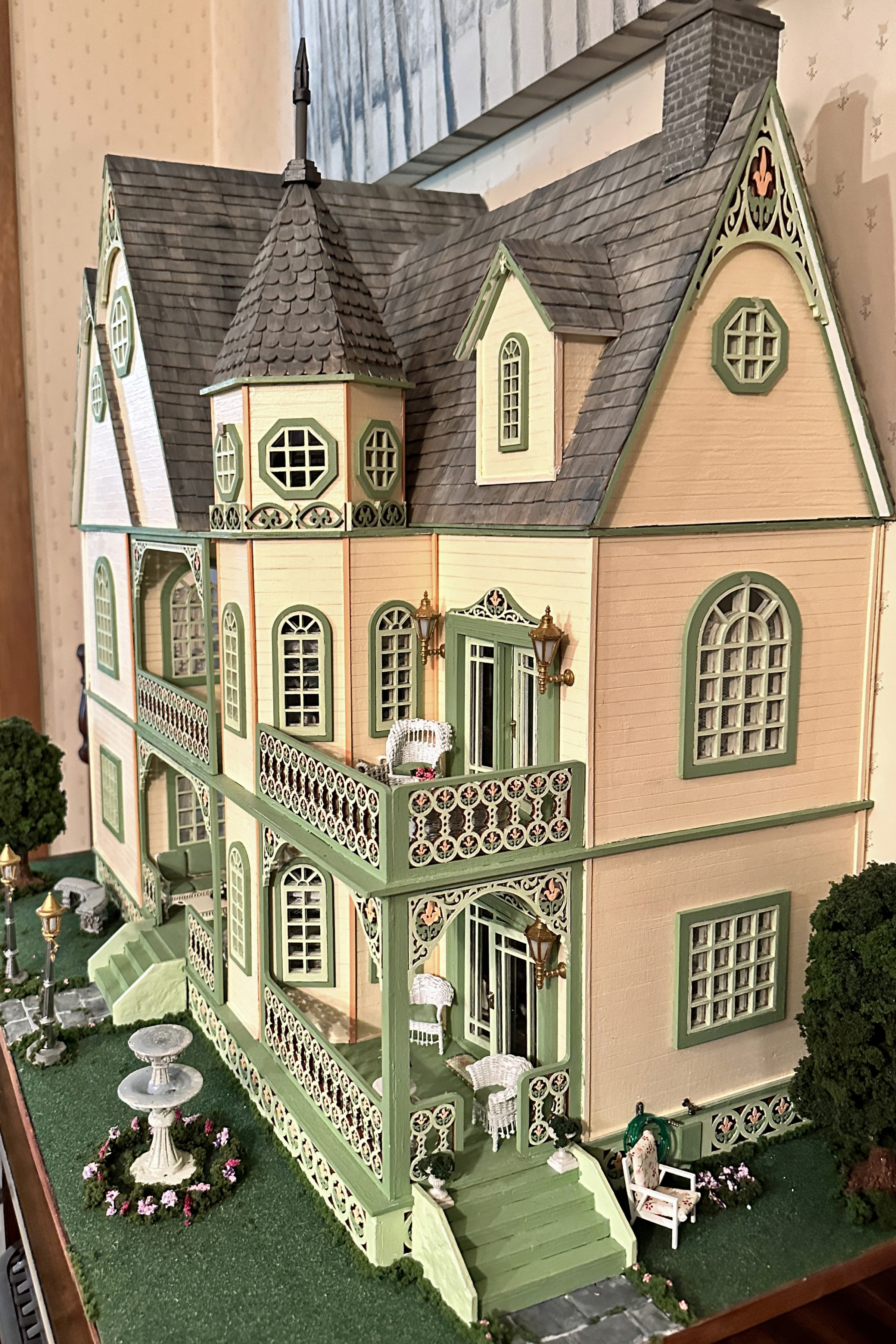 Peach Manor